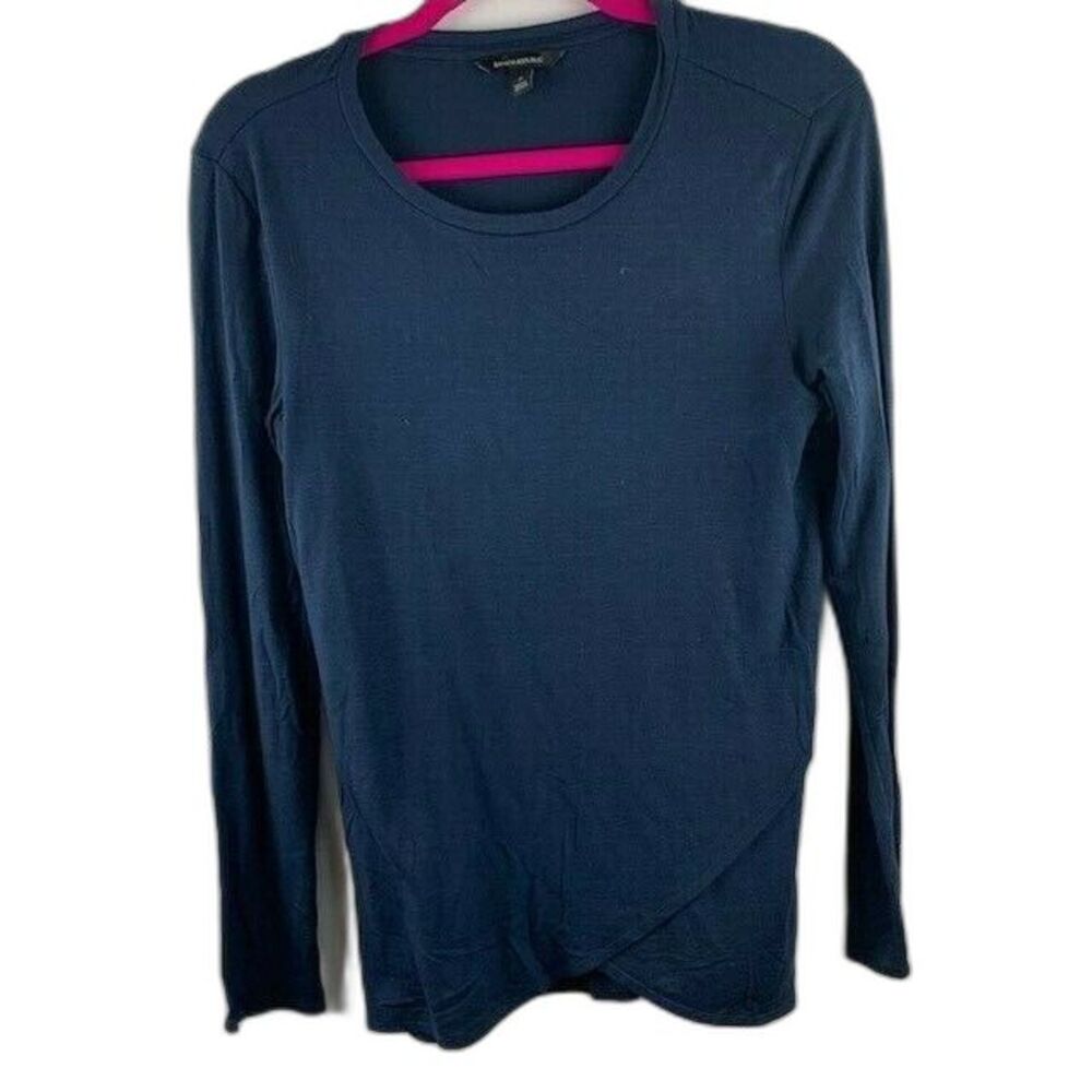 Banana Republic Size Small Womans Top Long Sleeve Crossed Bottom